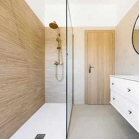 Jadra By The Sea 4* Lavsa